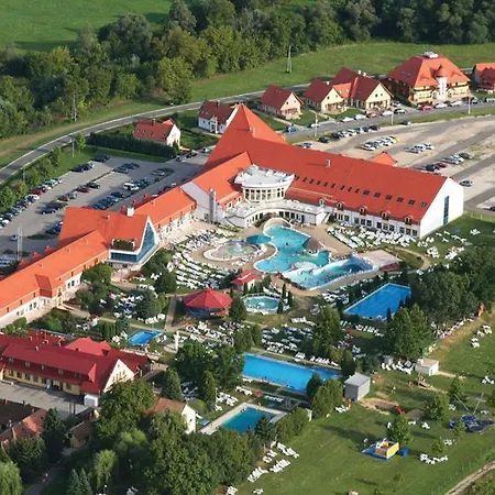 בית הארחה Ginkgo House 4*